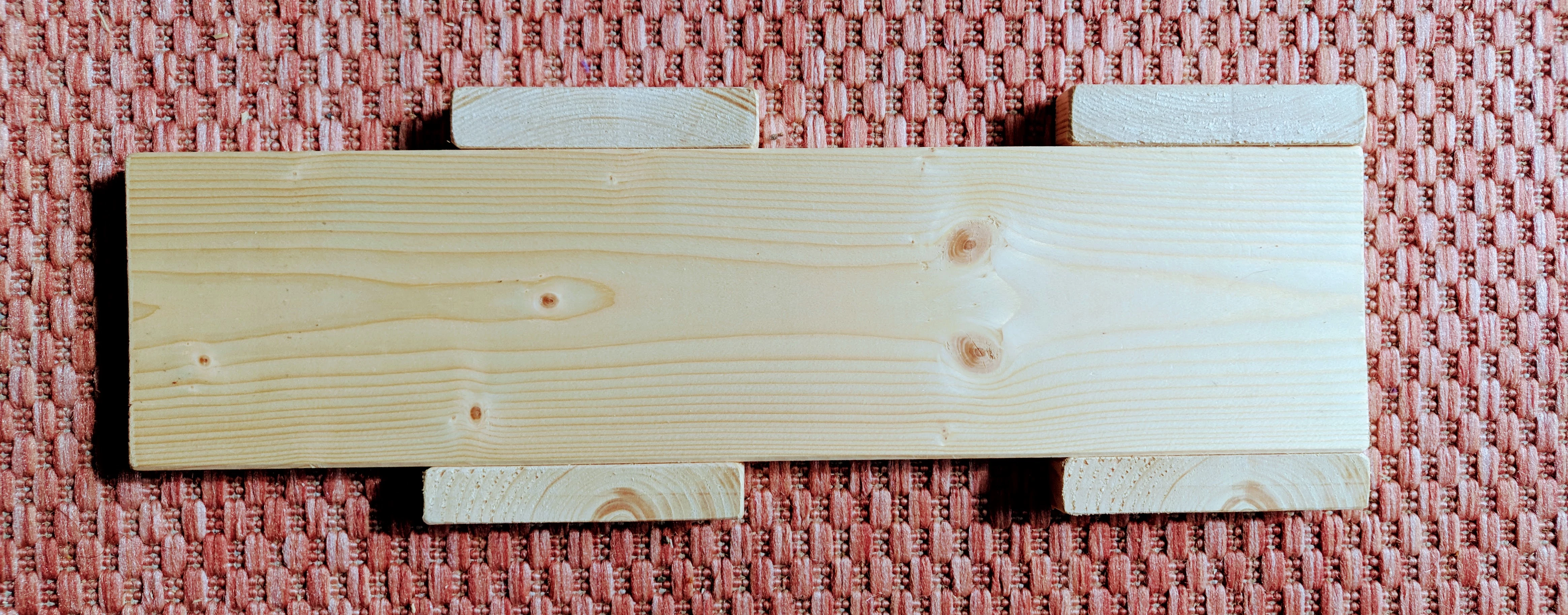Alignment helper for wood wides
